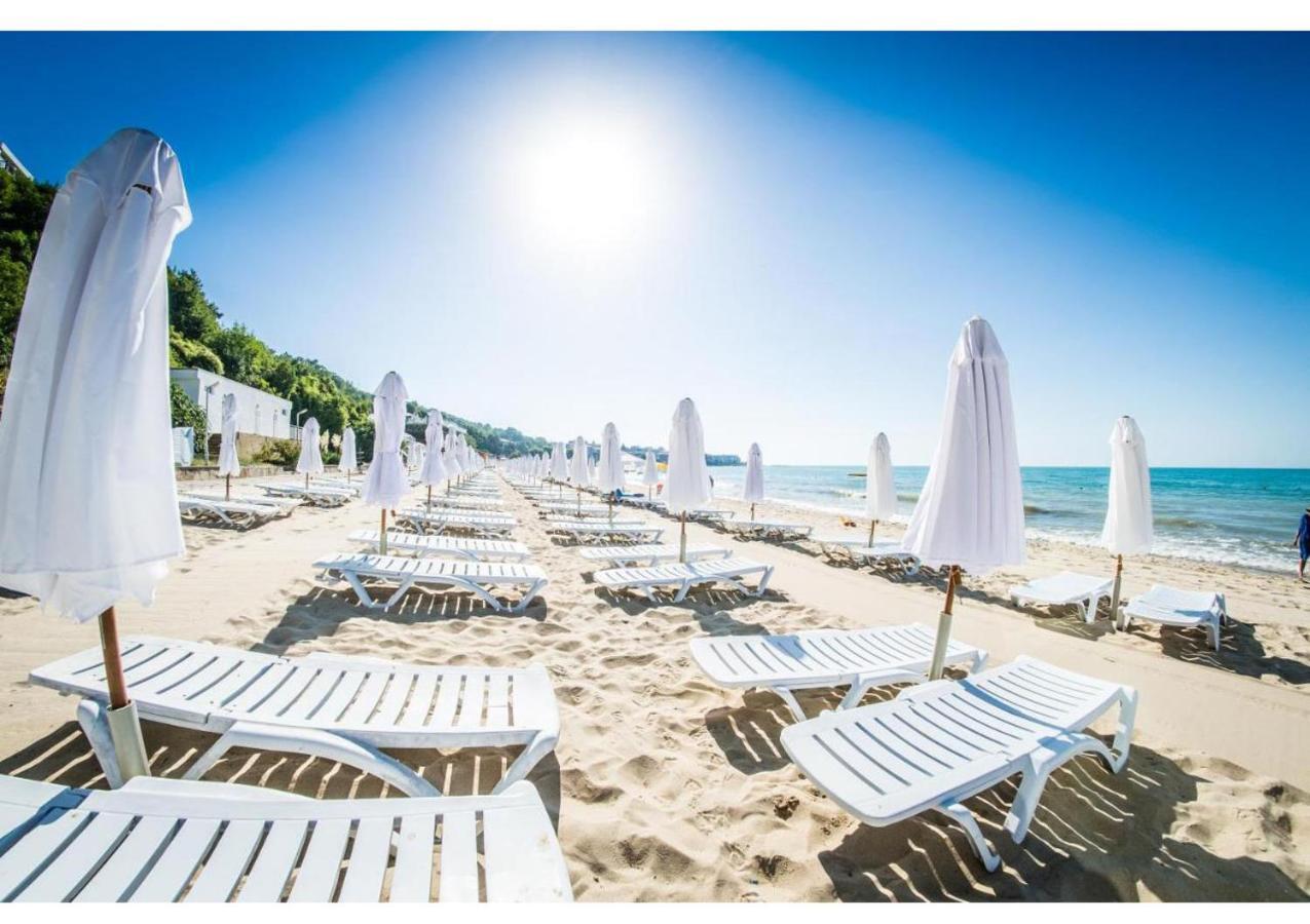 Panorama Fort Beach, Фамилно студио Deluxe Свети-Влас Экстерьер фото