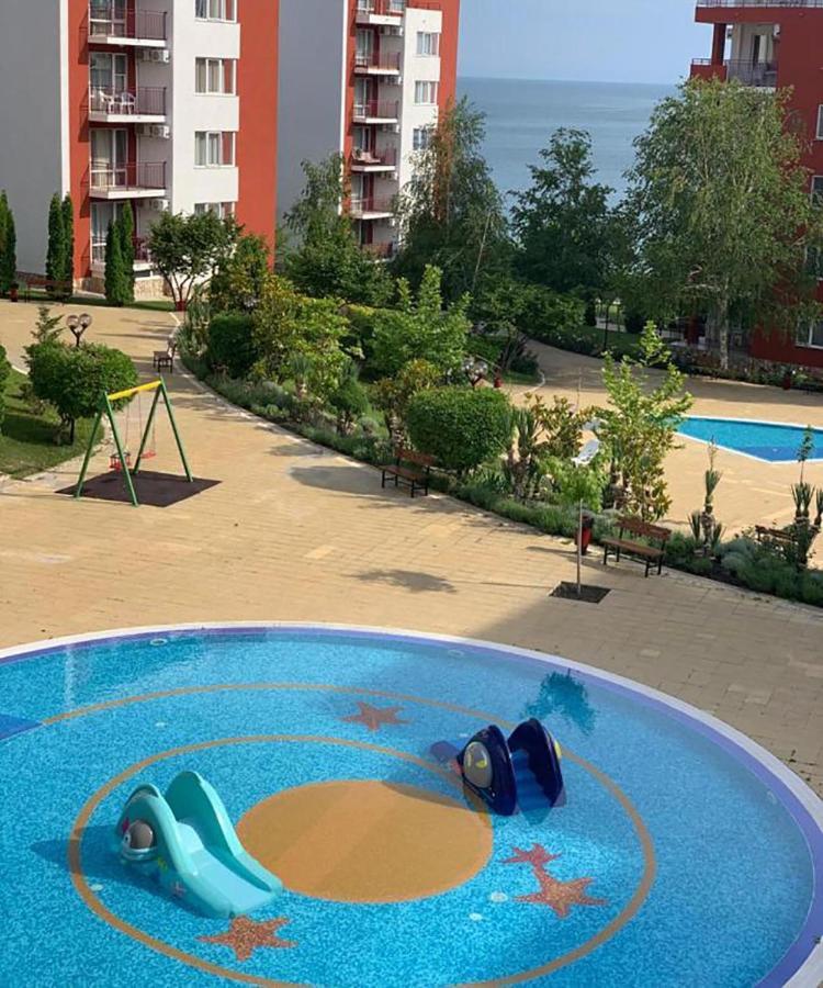 Panorama Fort Beach, Фамилно студио Deluxe Свети-Влас Экстерьер фото